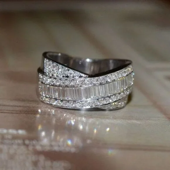 💥 Double Layer Stackable Exquisite Zircon Fashion Cross Rings for Women, PD006